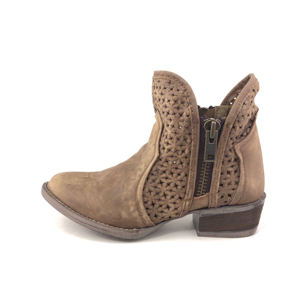 Circle G By Corral Cut Out Leather Western Ankle Boots 7